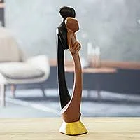 Romantic Wood Sculpture Manufacturer & Supplier
